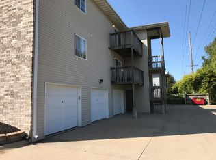 350 Cayman St #99, Iowa City, IA 52245