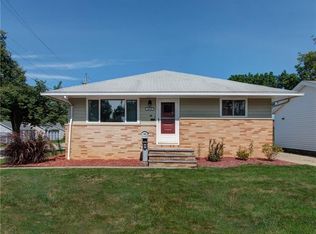 30835 Roosevelt Rd, Wickliffe, OH 44092