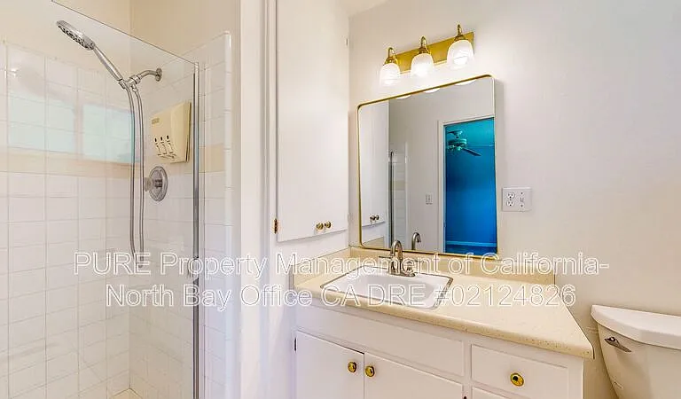 5617 Dupont Dr — Photo 24