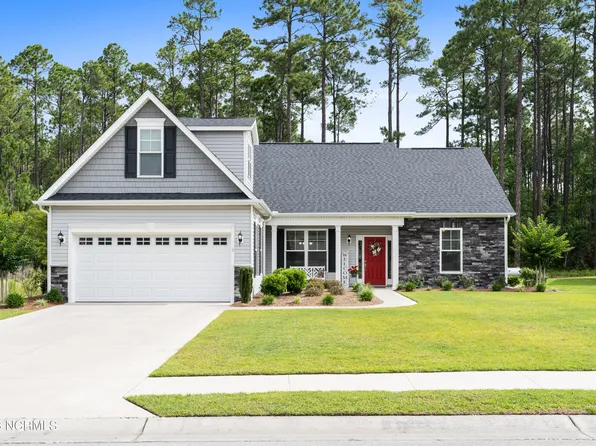 8 Edinburgh Drive, Shallotte, NC 28470