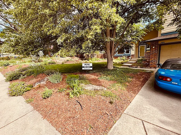 581 W Arrowhead St — Photo 32