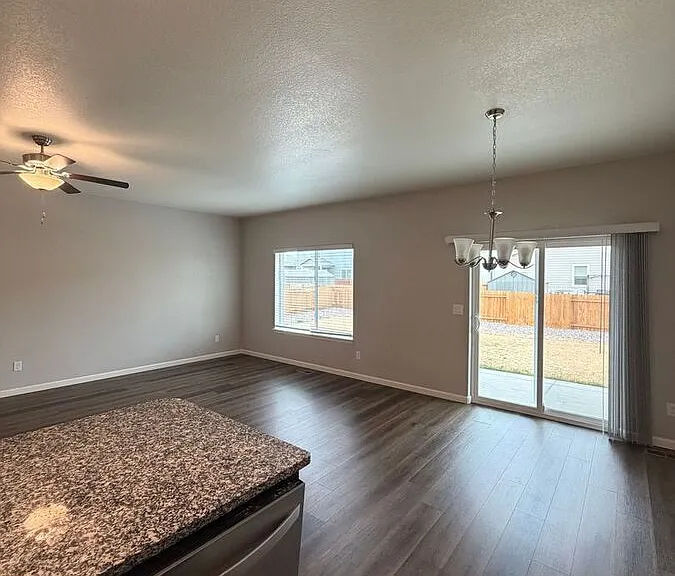 2299 Murray St — Photo 5