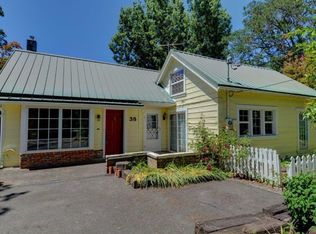 38 Renault Ave, Medford, OR 97501