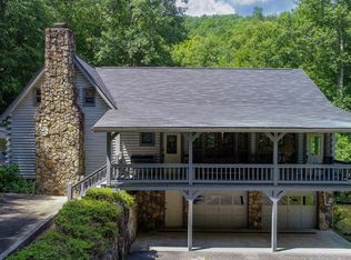 3264 Weaver Creek Rd, Blue Ridge, GA 30513