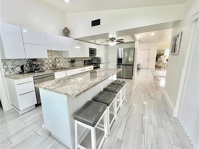 2499 River Reach Dr — Photo 13