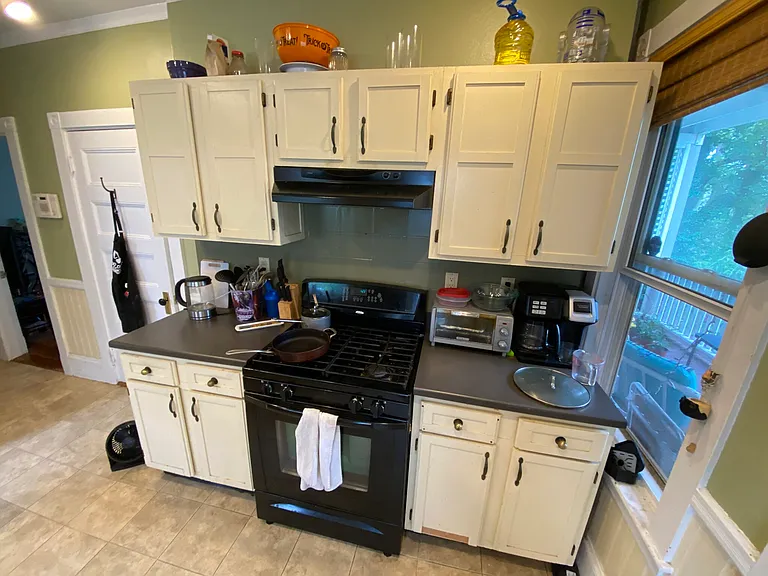 12 Oswald St #2C — Photo 1