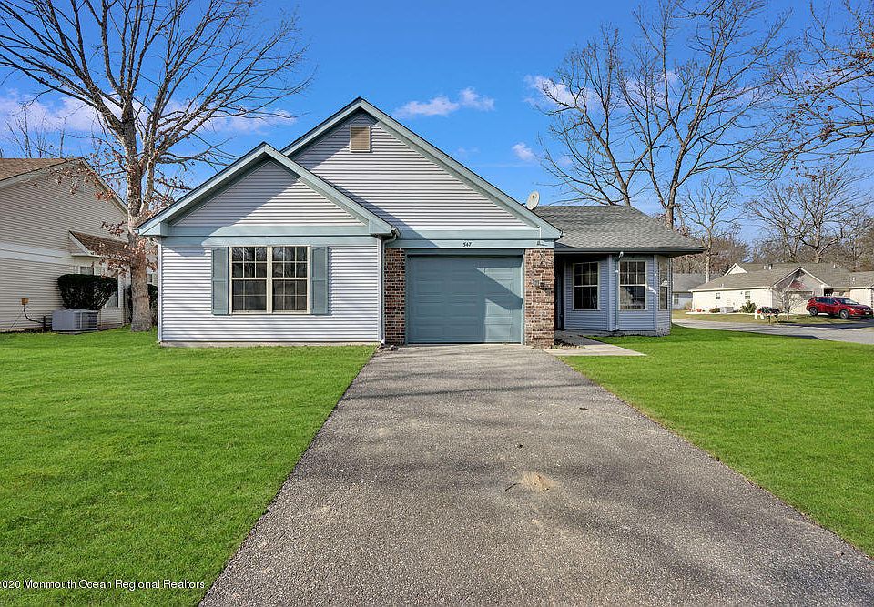 1st image of 547 Petunia Ln N