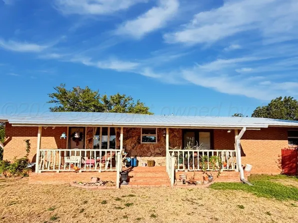 216 Wilson St, Quitaque, TX 79255