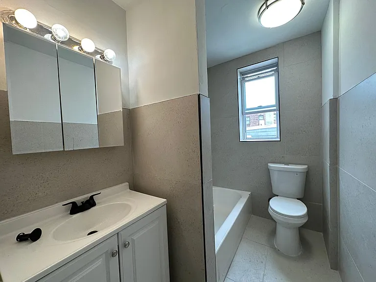 234 Jewett Ave #7E — Photo 9