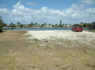 417 SW 46th Ter, Cape Coral, FL 33914