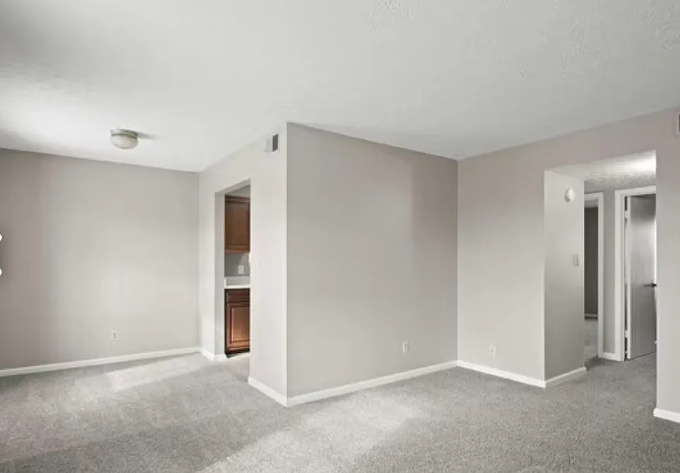 2 bed, $1,200 — Photo 3