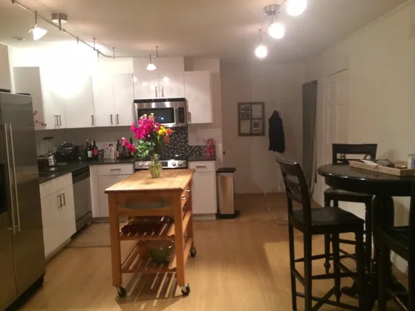 (undisclosed Address), San Diego, CA 92109