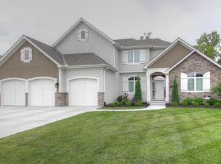 2128 NE 105th St, Kansas City, MO 64155