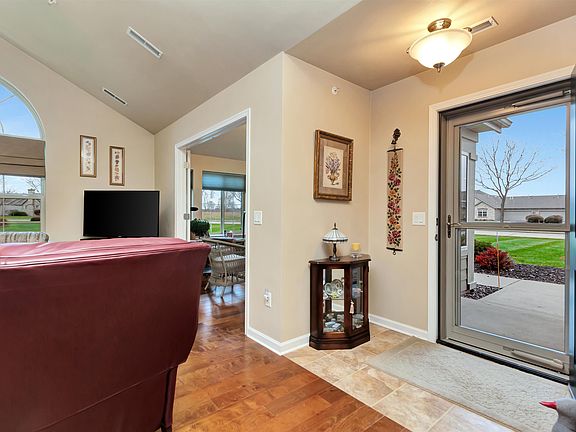 5th image of 2107 E Milestone Dr