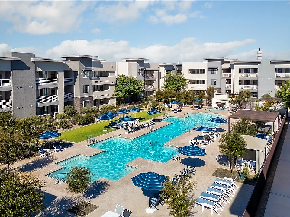 Acero Eastmark