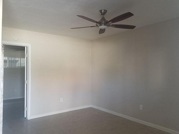 2nd image of 915 N Ave
