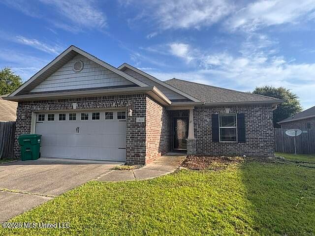 1st image of 14024 Fox Hill Dr