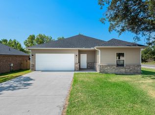 1001 Rebekah Dr, Seven Points, TX 75143