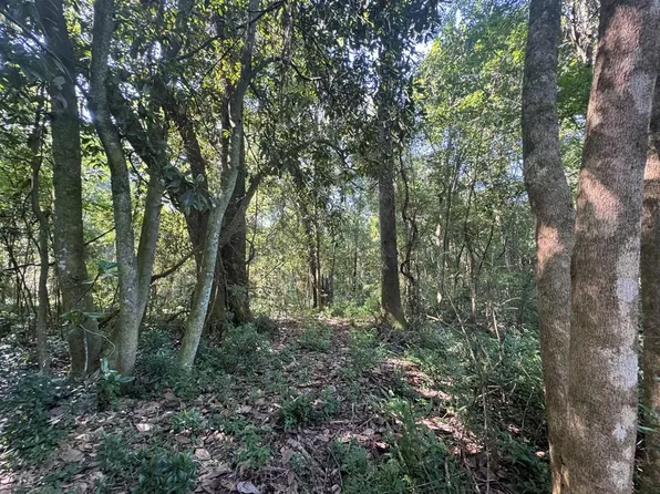 1511 N Dawson St, Thomasville, GA 31792