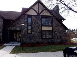 5293 Chestnut Ridge Rd APT H, Orchard Park, NY 14127