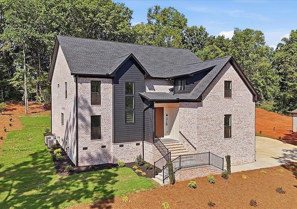 1st image of 318 Bouldercrest Ct