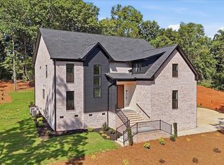 318 Bouldercrest Ct, Spartanburg, SC 29301