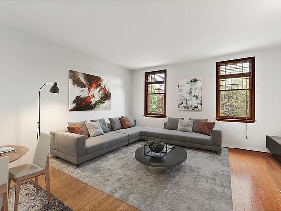 2nd image of 832 N Woodstock St #3