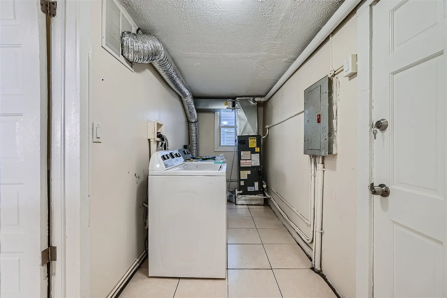 218 Center Street - 1 — Photo 1