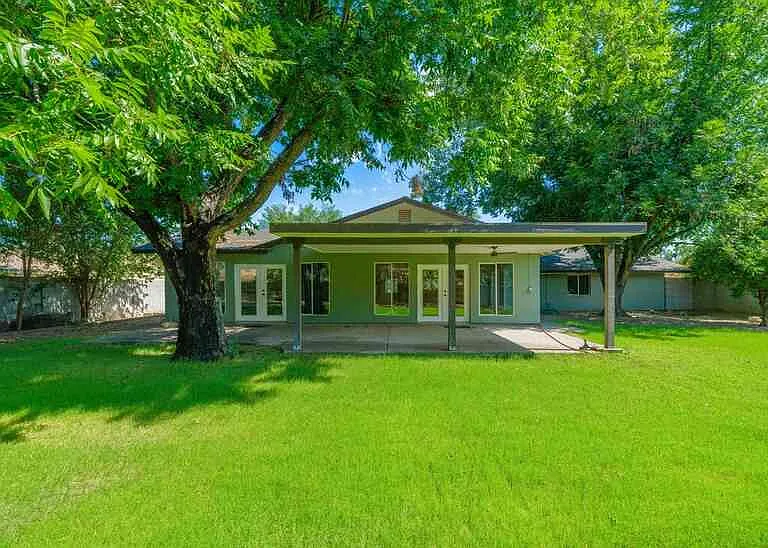 121 W Orchid Ln — Photo 28