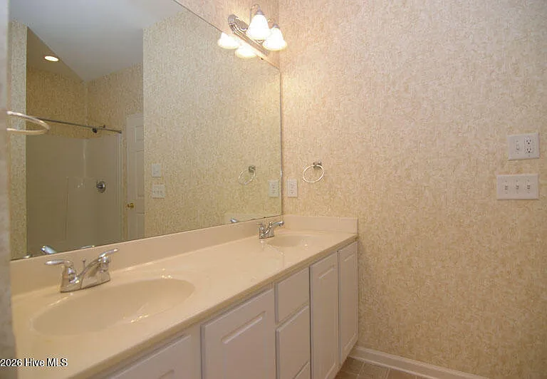 2227 Locksley Woods Dr #D — Photo 10
