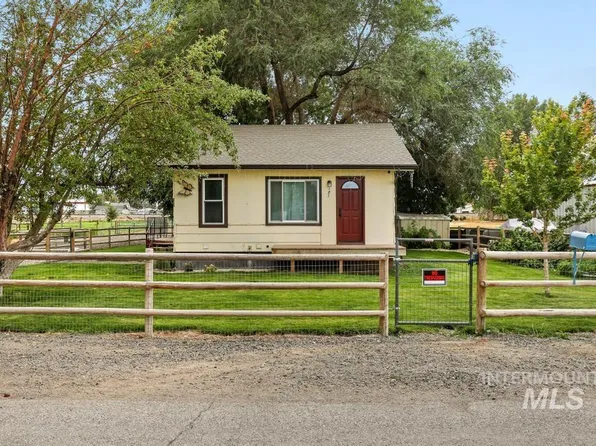 121 North St, Filer, ID 83328