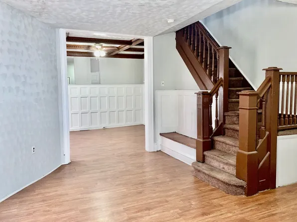 5215 Pine St, Philadelphia, PA 19143