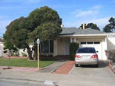 2nd image of 213 Village Ln