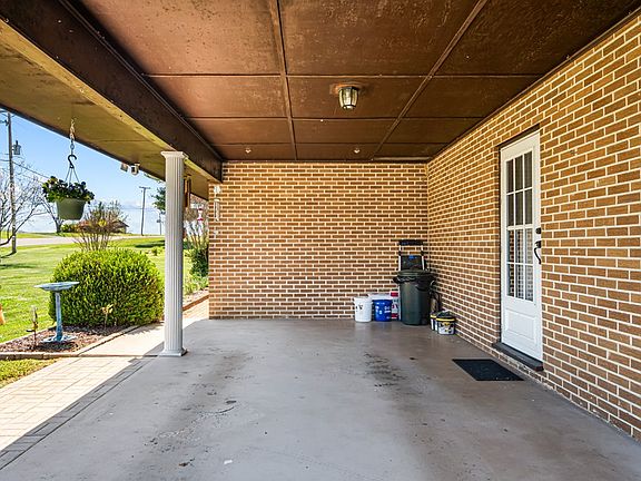 3rd image of 477 Sheffey School Rd