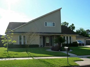 3012 Shady Creek Dr, Pearland, TX 77581