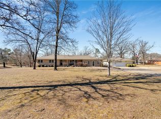 3312 S Sumac St, Siloam Springs, AR 72761