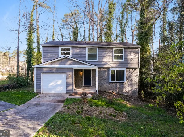 5200 Martins Crossing Rd, Stone Mountain, GA 30088