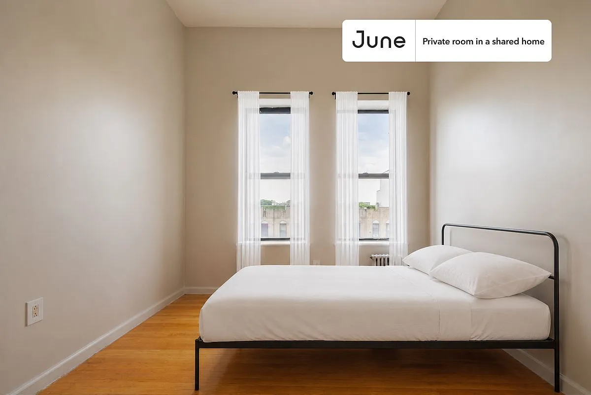 Full bedroom in 2 bed/1 bath home in Crown Heights #1327 B — Photo 1