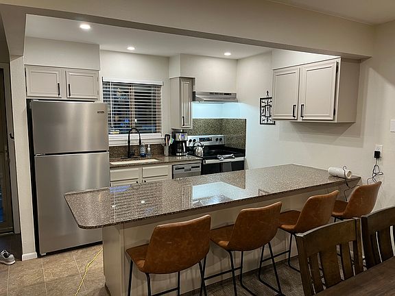 2nd image of 159 Hi Country Dr