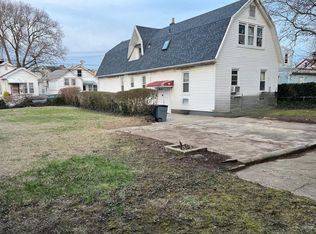 14 Matthews Pl, Brooklyn, NY 11236