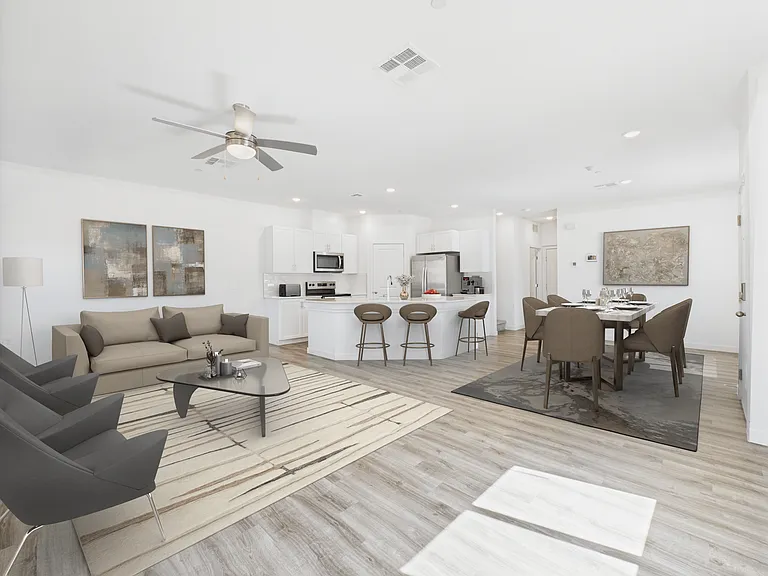 Elkhorn Pointe at Heartland — Photo 14