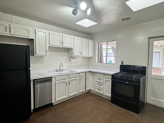 2nd image of 6132 N 16th Dr