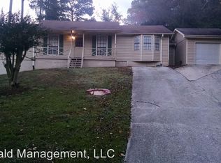 2574 Holly Berry Trl, Snellville, GA 30039