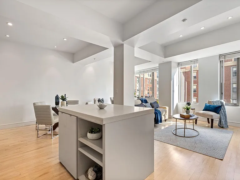 1313 Washington St #416 — Photo 4