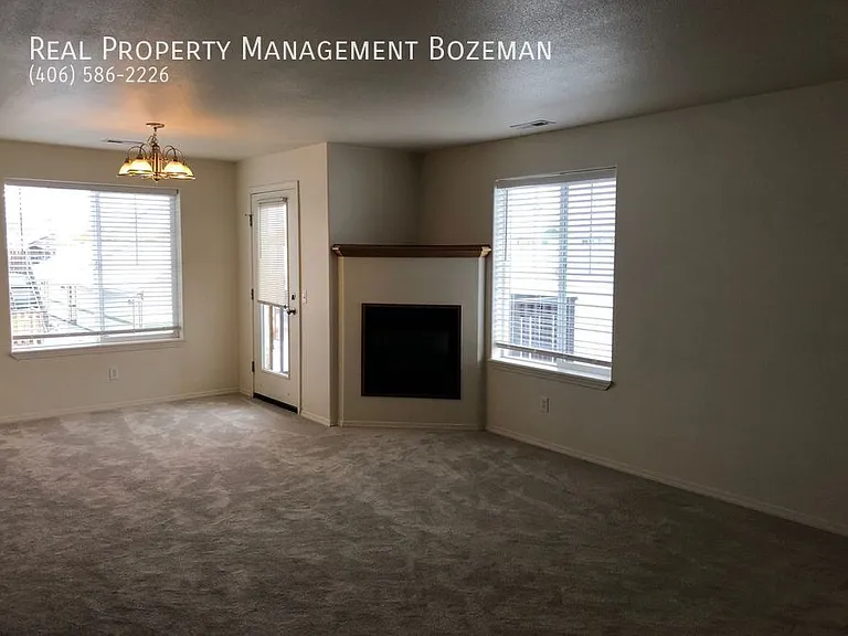 1112 Longbow Ln #G — Photo 4
