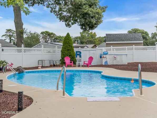 423 Sycamore Drive, Lanoka Harbor, NJ 08734