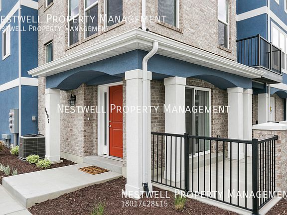 2nd image of 1807 W Dalmeny Way