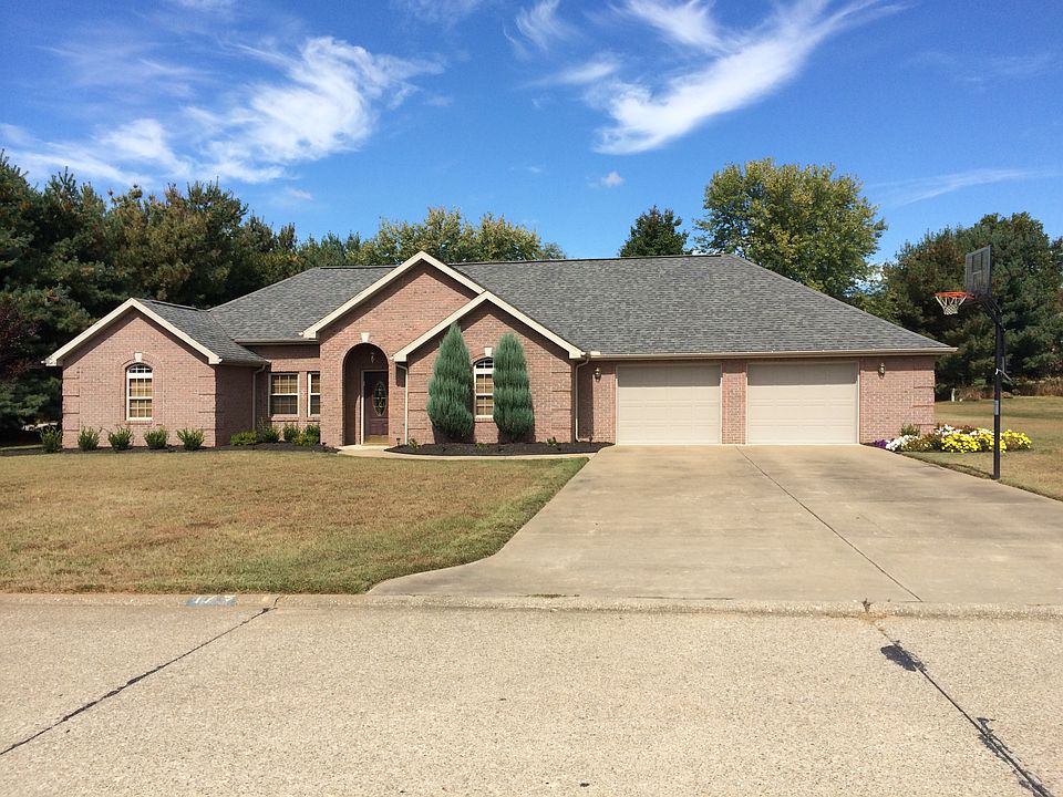 1st image of 17 McPherson Dr