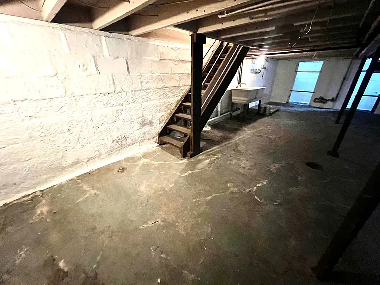 1613 Fourth Avenue (Full Service) — Photo 28