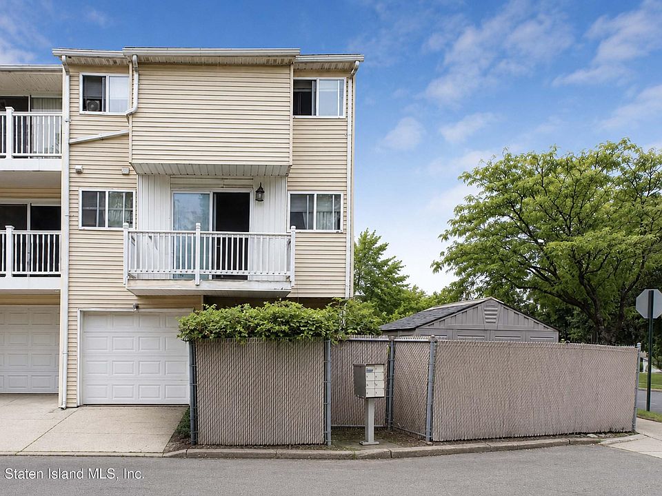 1st image of 4 Ladd Ave
